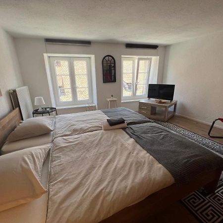 Appartement En Vieille Ville De 波朗特吕 外观 照片